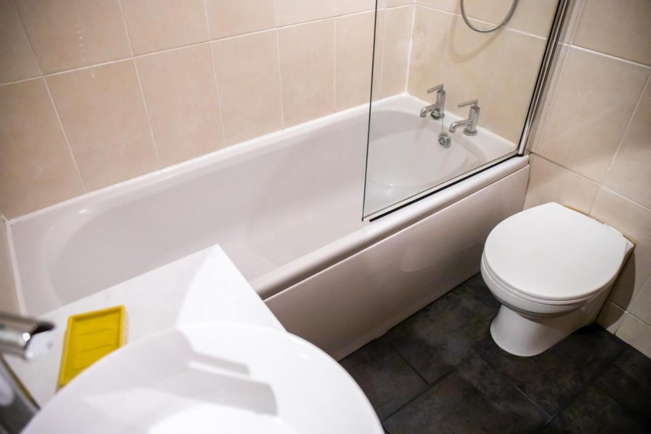 Guestready - Homely Leeds City Apartment Sleep 4 Meanwood Exterior foto