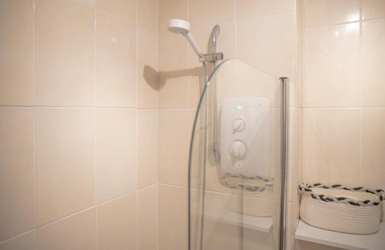 Guestready - Homely Leeds City Apartment Sleep 4 Meanwood Exterior foto